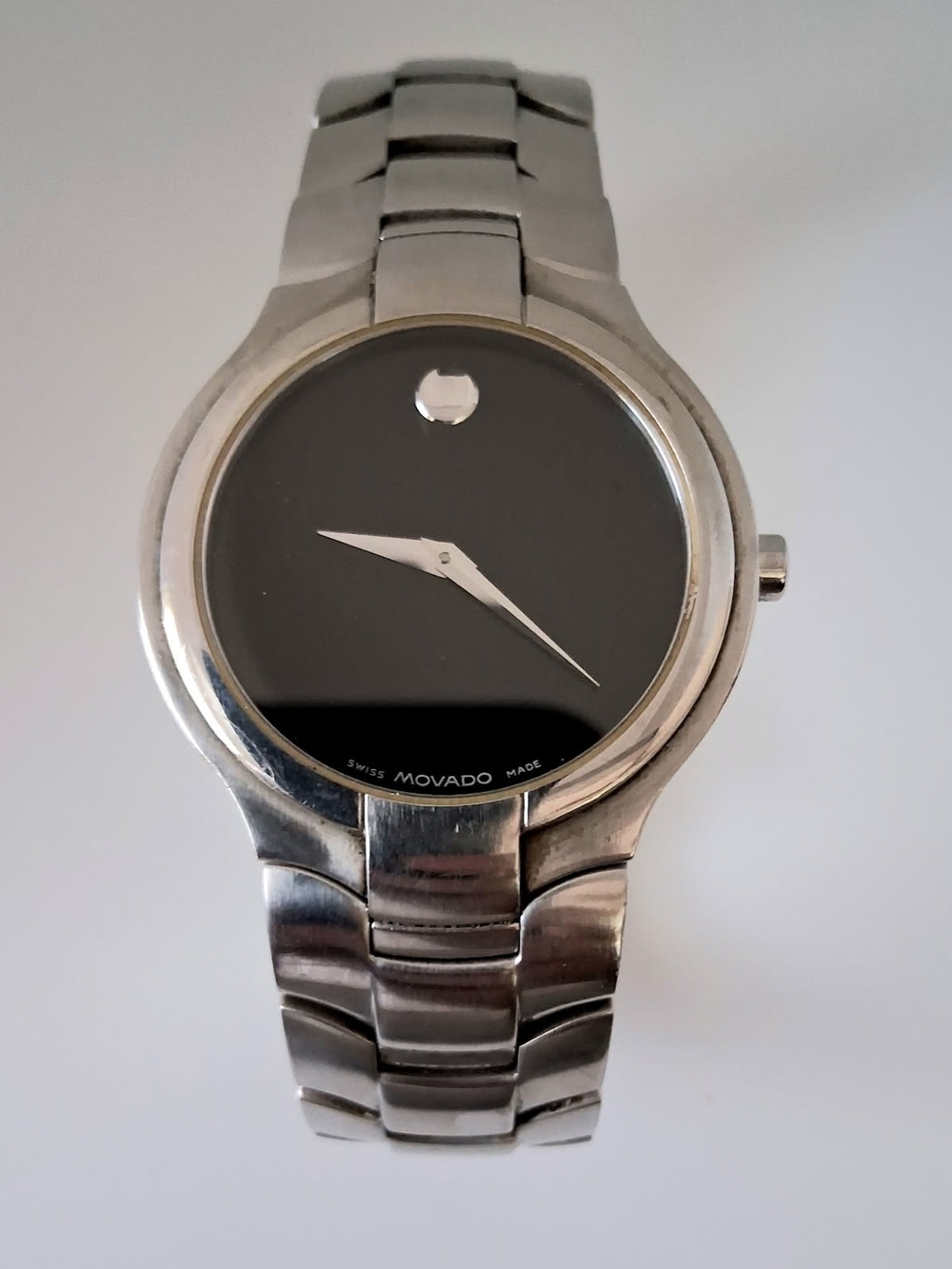 Movado Museum 84G11894 Men's 33.5mm Watch